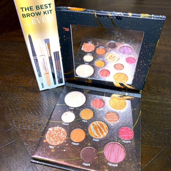SOLD!! Eshadow palette + brow kit - Picture 1 of 3